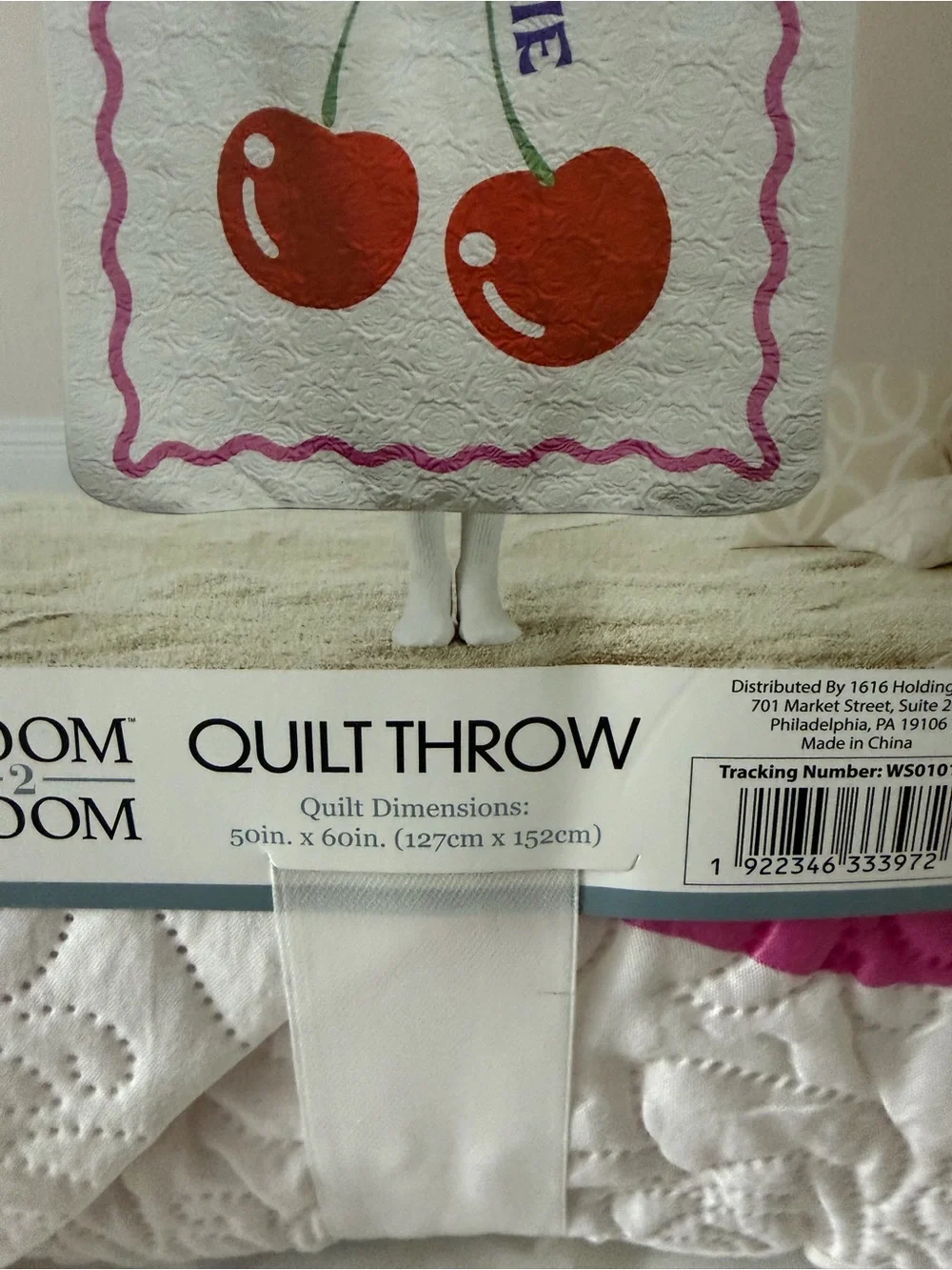 NWT Pink Cherry Quilt Throw